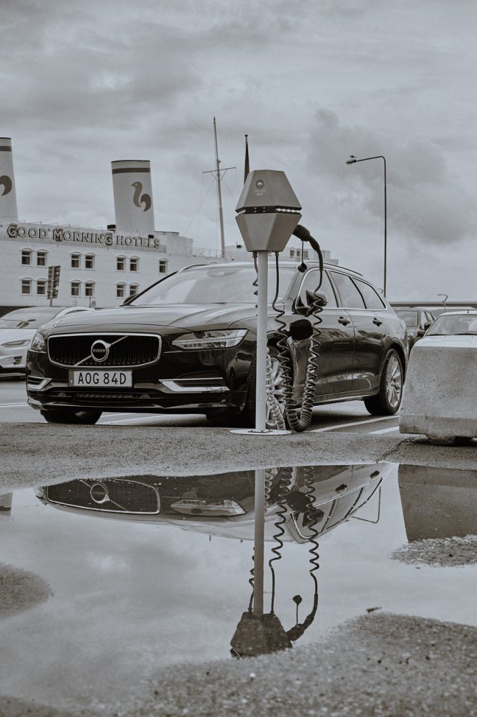 car, electric car, charging station-5864037.jpg